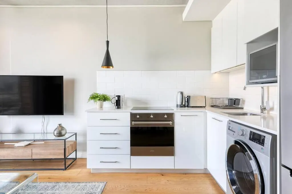 Luxury Apartment With Rooftop Pool And Table Mountain Views Cape Town