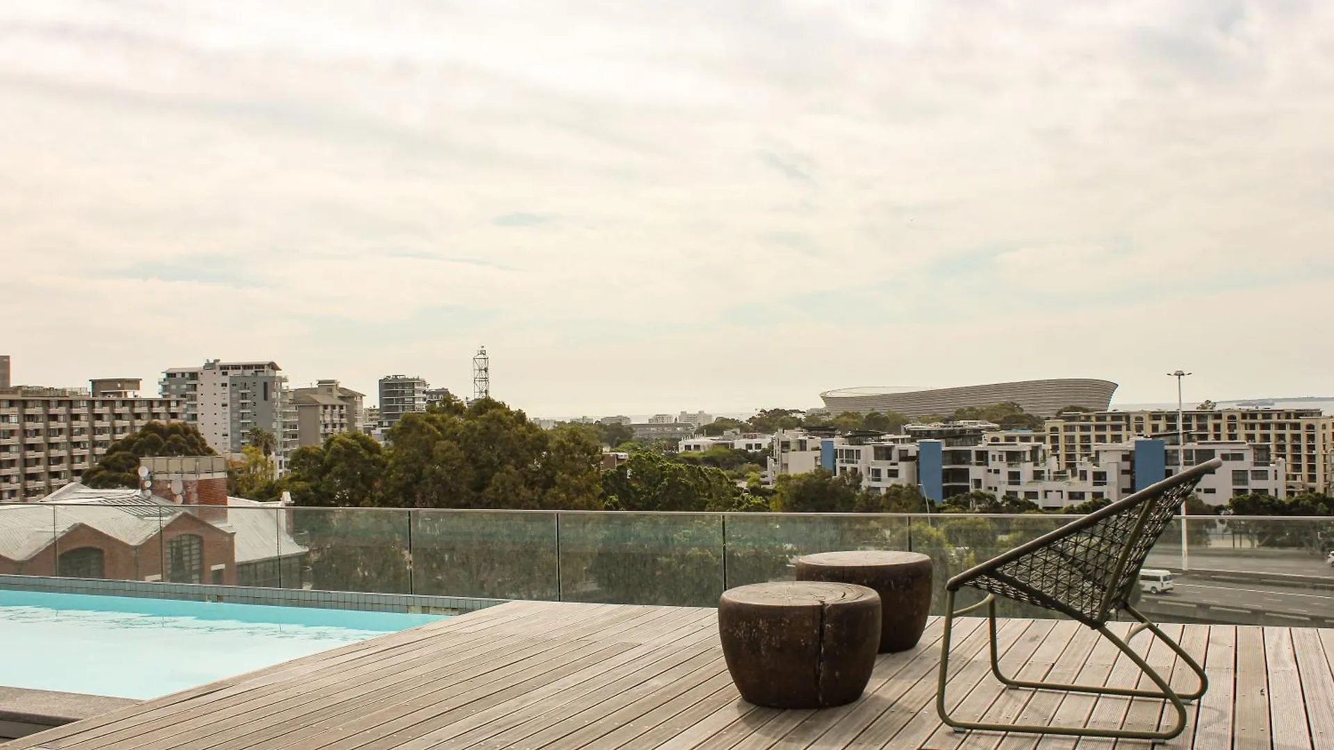 Luxury Apartment With Rooftop Pool And Table Mountain Views Cape Town